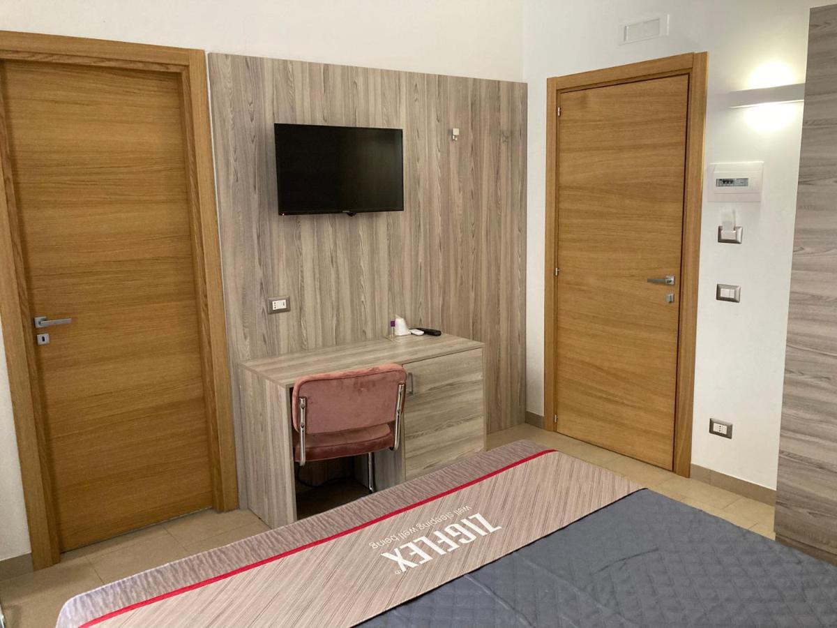 4Stanze Hotel Nápoly Kültér fotó