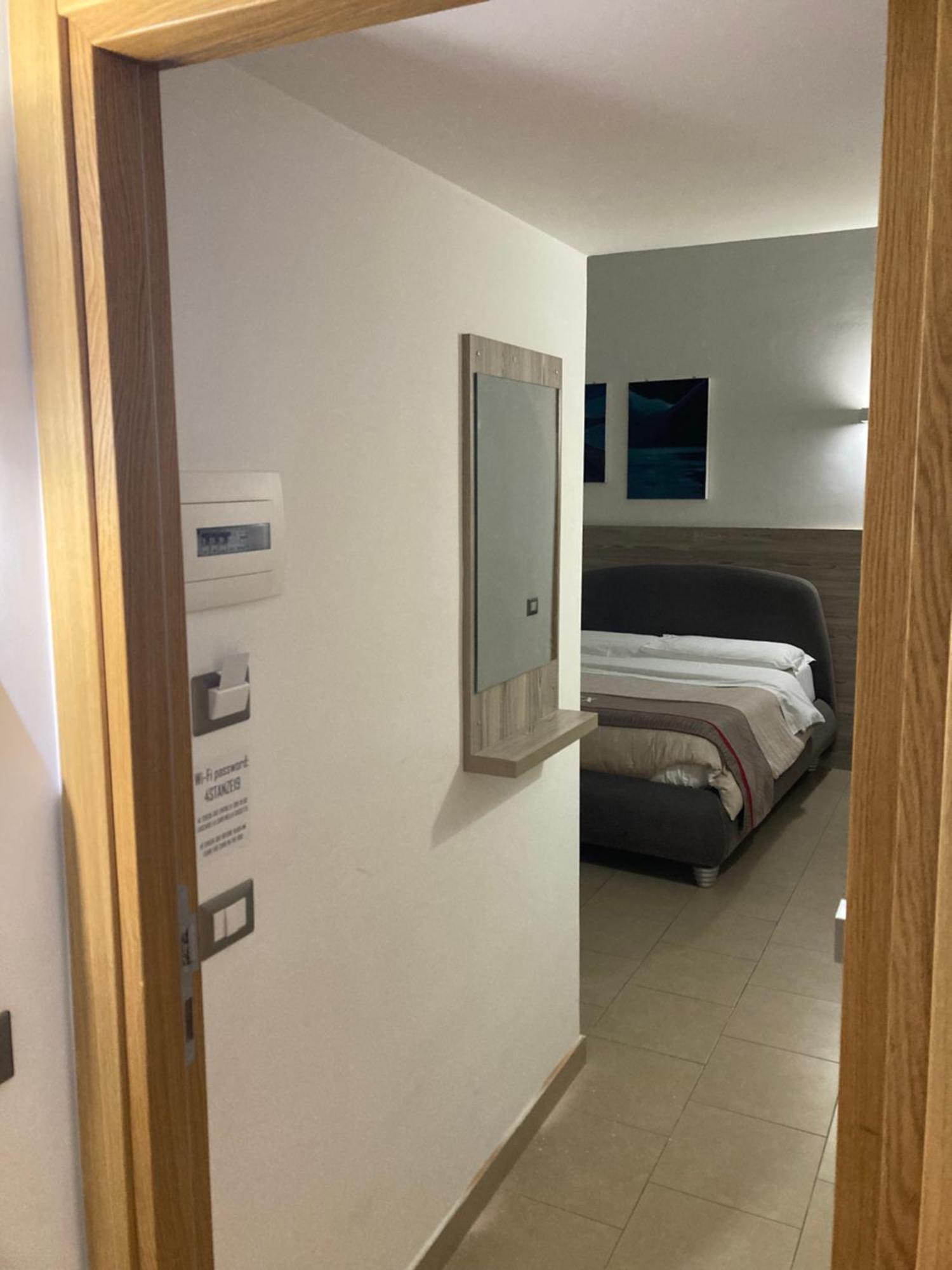 4Stanze Hotel Nápoly Kültér fotó