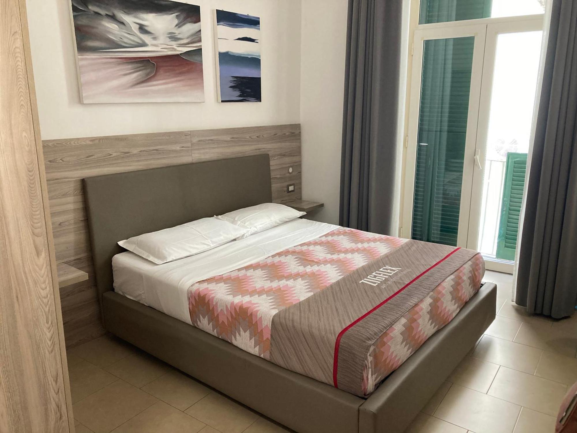 4Stanze Hotel Nápoly Kültér fotó